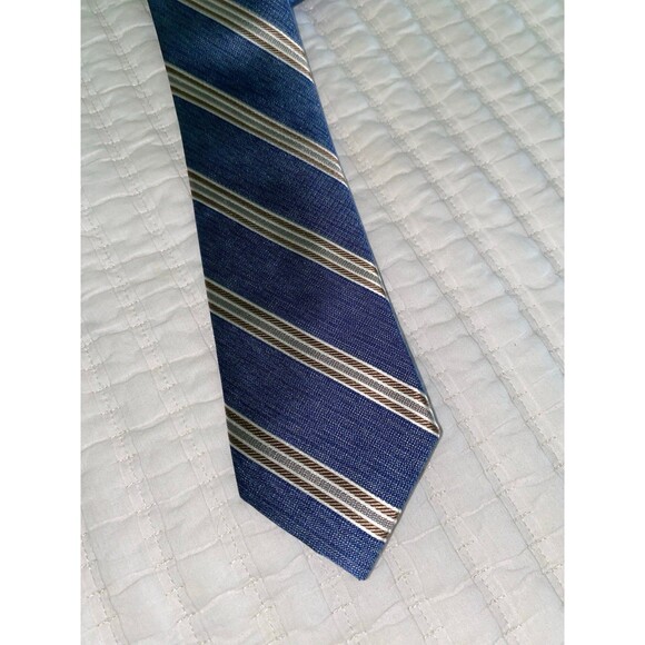 Joseph Abboud Tie - Picture 2 of 3